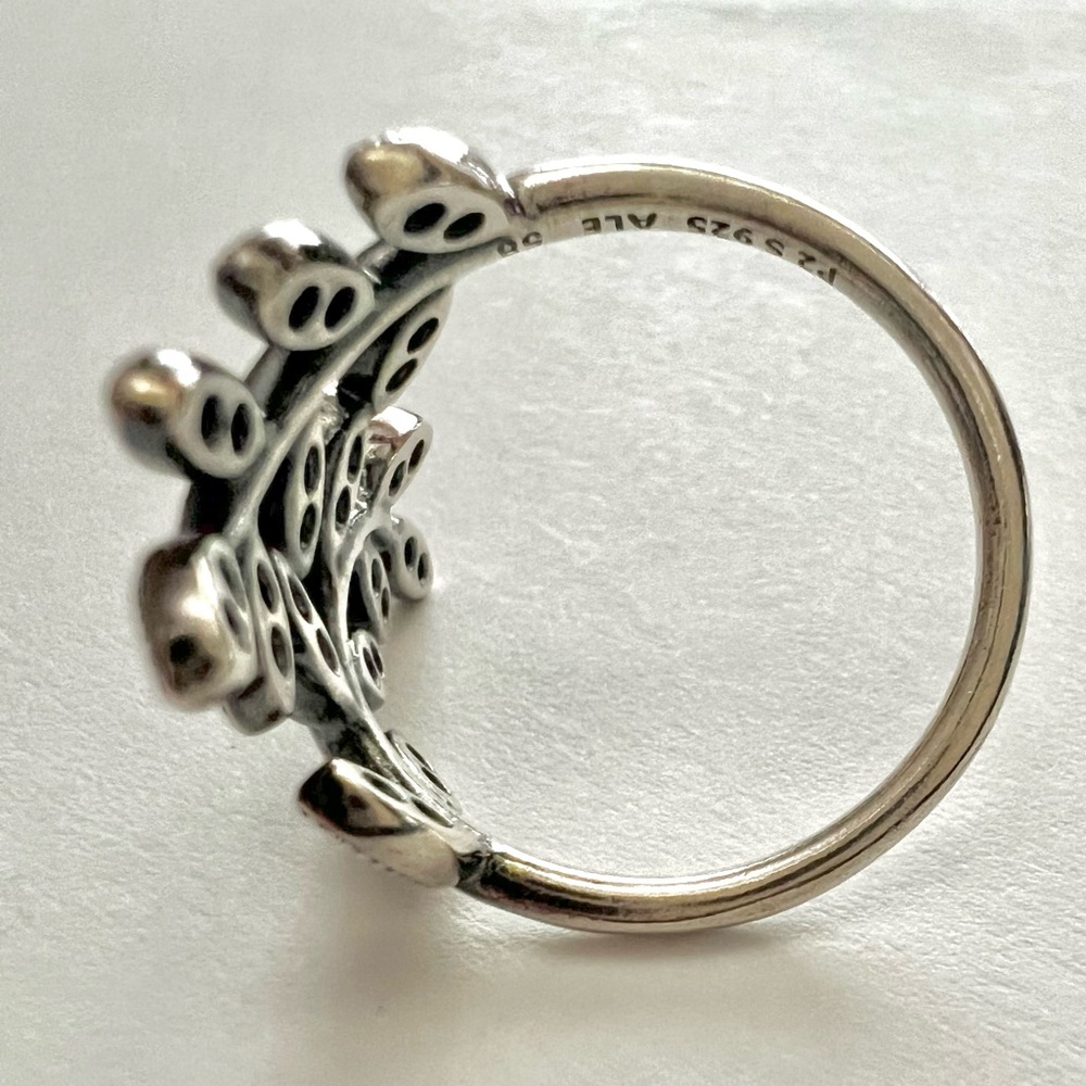 Pandora Sparkling leaves ring collectible - Picture 7 of 12